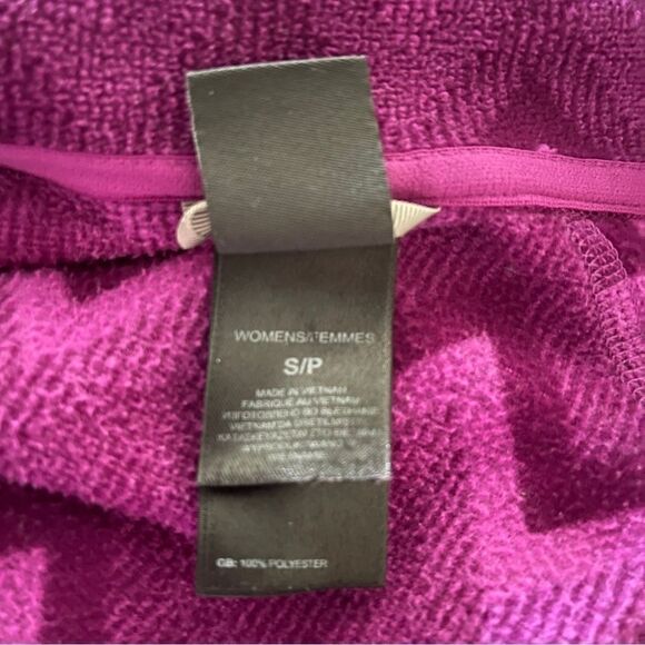 The North Face Crescent Magenta Fleece Sweater - Picture 9 of 10